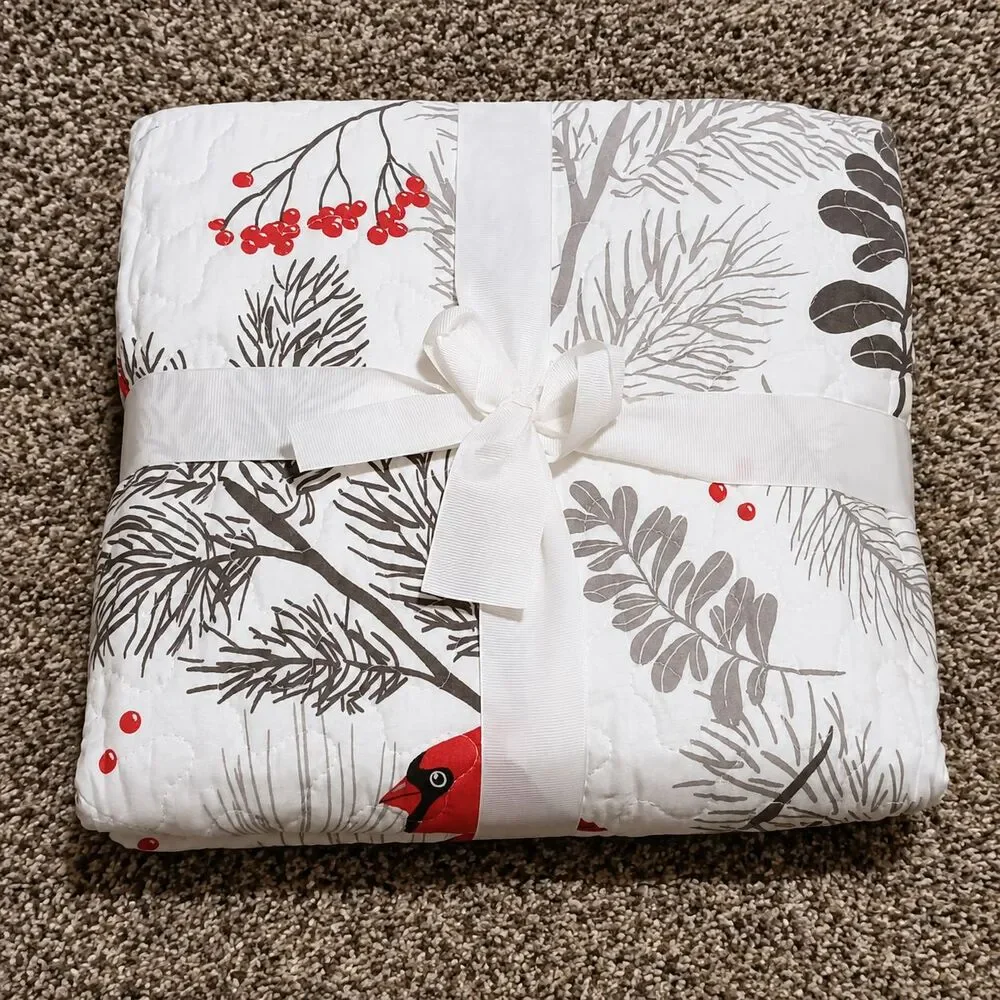 Virah Bella Cardinals Quilted Throw Blanket 50x60 Red Gray Winter Birds New